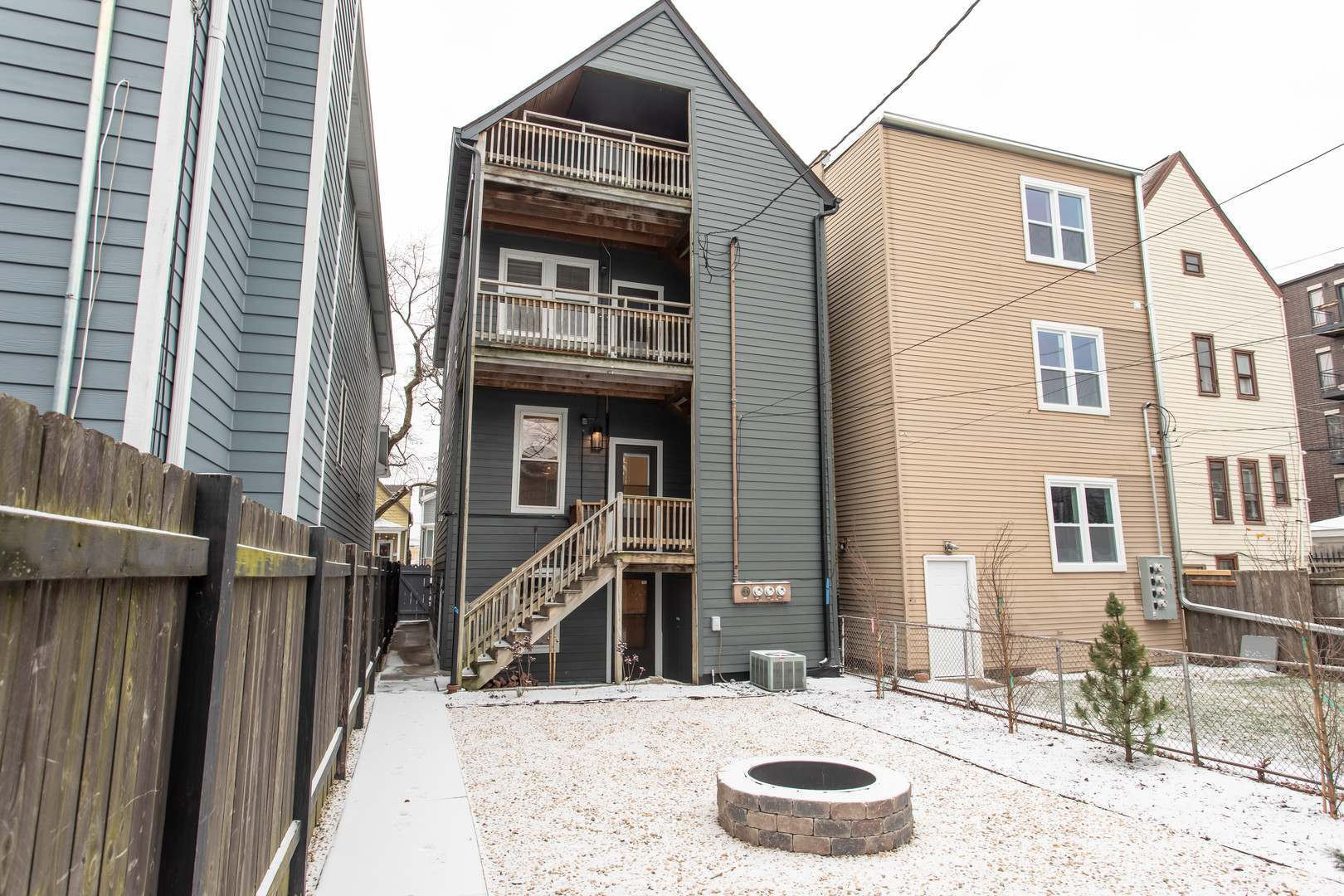 3139 North Oakley Avenue, Unit 2, Chicago, IL 60618 | Compass