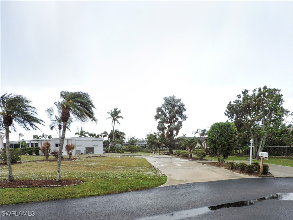 a view of a basketball court