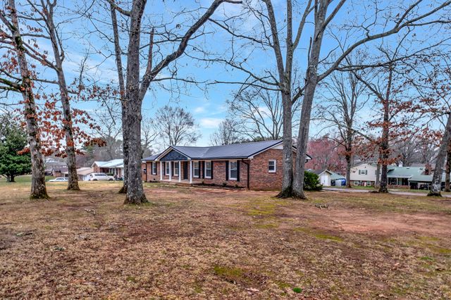 $292,000 | 1700 WhipPoorWill Drive | Lawrenceburg