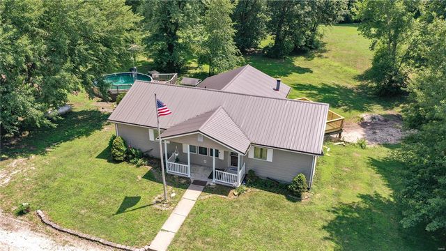 $255,000 | 3977 Illinois River Road | Brussels