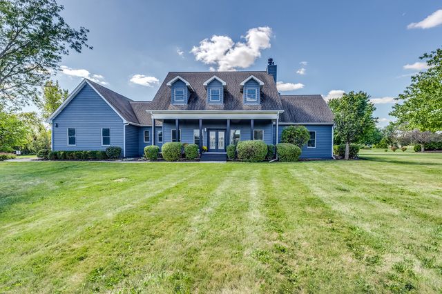 $750,000 | 6N202 Prairie Valley Drive | Campton Township - Kane County