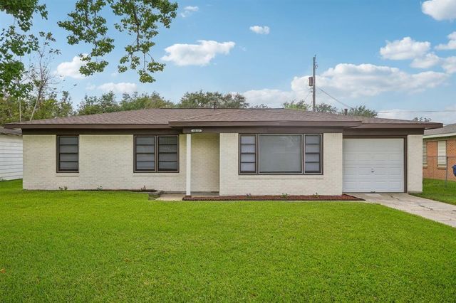 $242,000 | 6113 Sapphire Court | Texas City