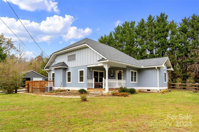 $399,900 | 2307 Fruitland Road | Fruitland