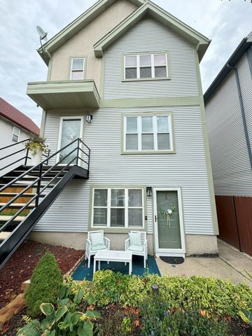 $2,250 | 6547 South Kenwood Avenue, Unit G | Woodlawn