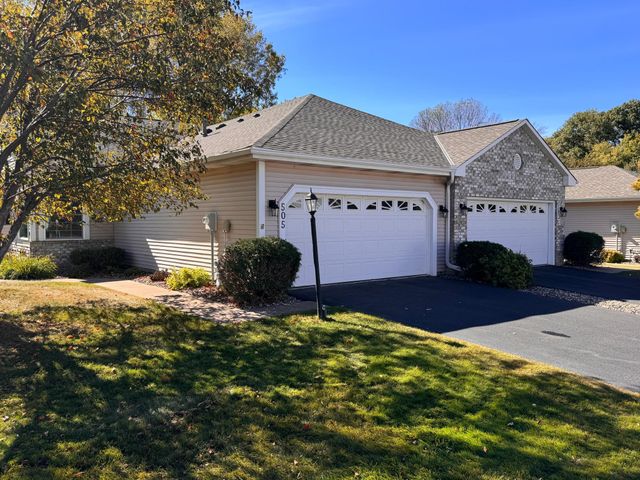 $304,900 | 505 Deer Ridge Lane South | Crestwood Knolls