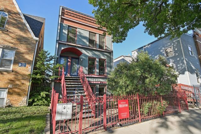 $430,000 | 1910 West Superior Street, Unit 1 | West Town