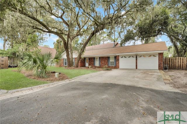 $739,900 | 46 River Oaks Road | Wilmington Island