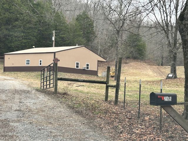 $1,000 | 2323 Chicken Creek Road