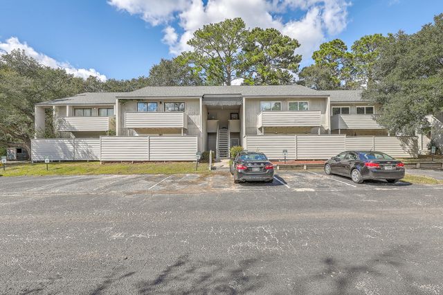 $200,000 | 202 Greenmeadow Drive | Greenslake Condominiums