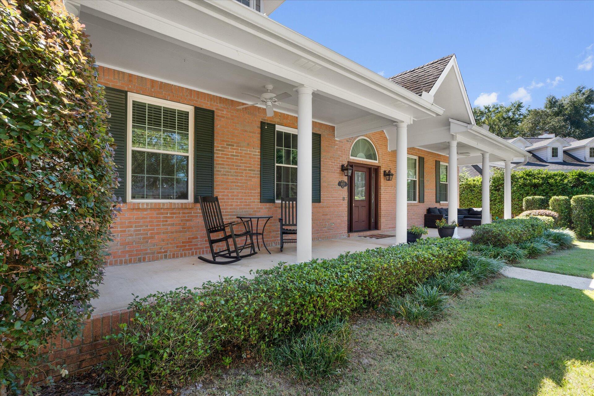 a view of outdoor space yard deck and patio