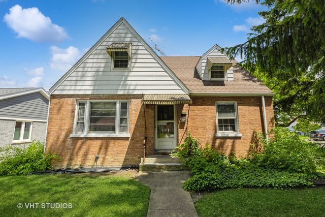 $375,000 | 7903 North Neva Avenue | Niles