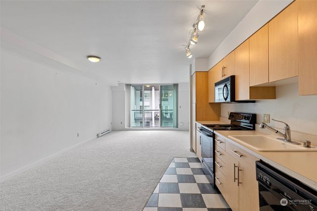 $399,000 | 1100 106th Avenue Northeast, Unit 601 | Downtown Bellevue