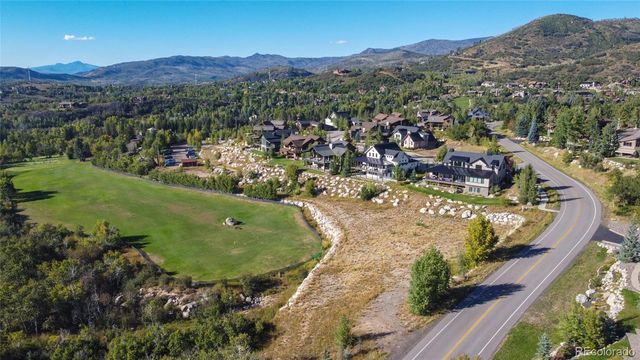 $1,200,000 | 1945 Clubhouse Drive | Steamboat Springs