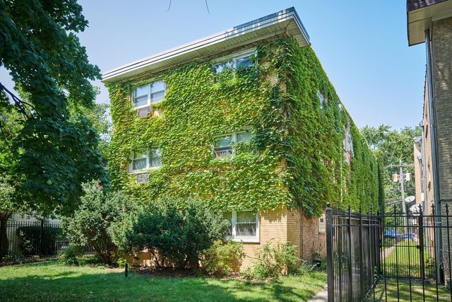 $169,000 | 1606 West Chase Avenue, Unit 1B | East Rogers Park