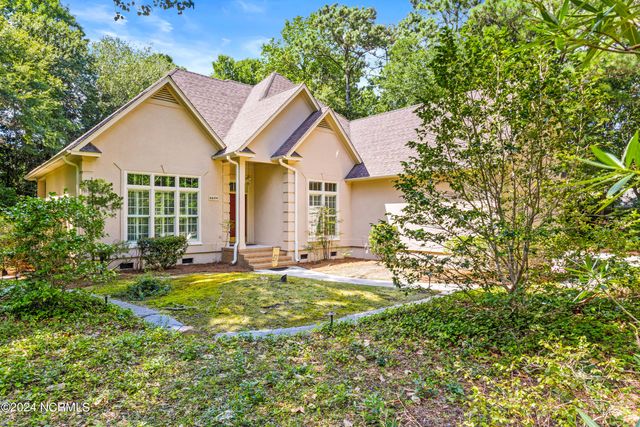 $729,500 | 6604 Cove Point Drive | Masonboro Sound