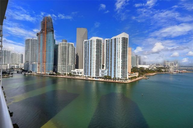 $11,000 | 848 Brickell Key Drive, Unit 1706 | Brickell