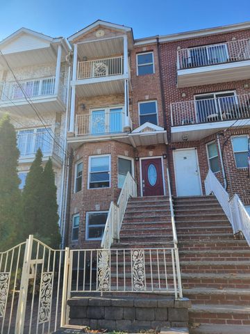 $2,600 | 33 Summit Avenue, Unit 1 | The Junction