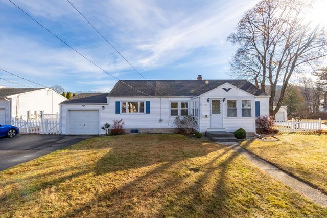 $275,000 | 16 Loomis Avenue | Plainville