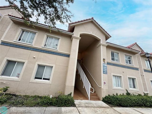 $210,000 | 1169 Golden Lakes Boulevard, Unit 1123 | Golden Lakes