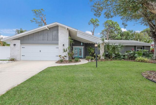 $849,000 | 305 55th Street Northwest | West Bradenton