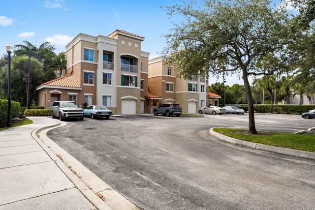 $318,900 | 11041 Legacy 203 Boulevard, Unit 203 | Palm Beach Gardens