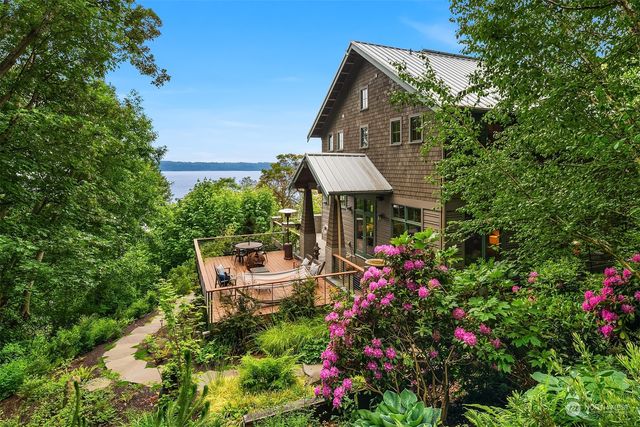 $2,099,950 | 10460 47th Avenue Southwest | Fauntleroy