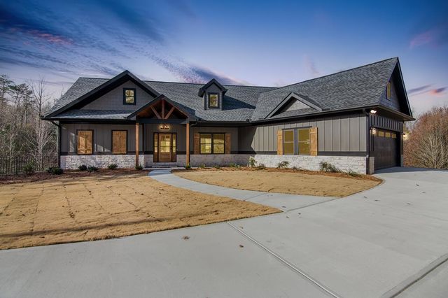 $639,900 | 2106 Yukon Road