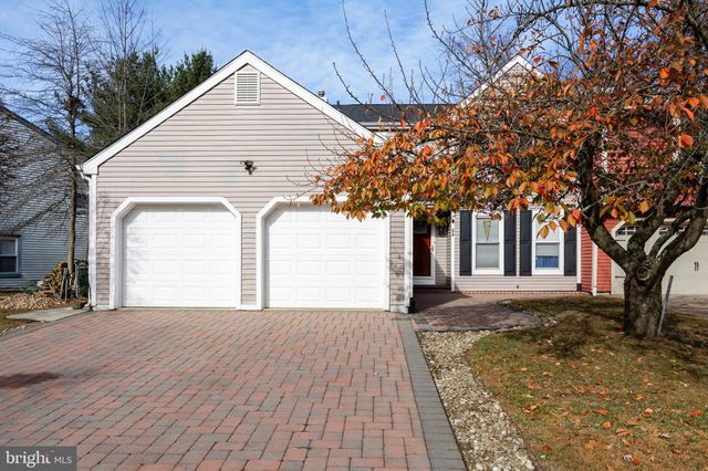 $325,000 | 44 Brambling Lane | Voorhees