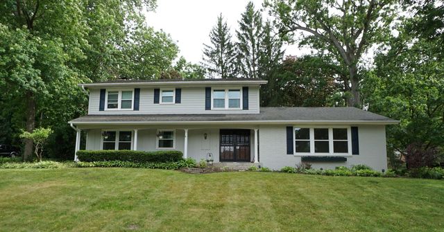 $310,000 | 2133 Jonquil Place | Edgebrook - Rockford