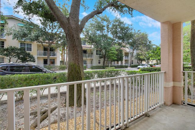 $305,000 | 4775 Chancellor Drive, Unit 10 | Village at Abacoa Condominium