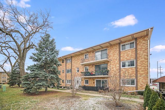 $164,900 | 10605 SW Highway, Unit 1D | Worth