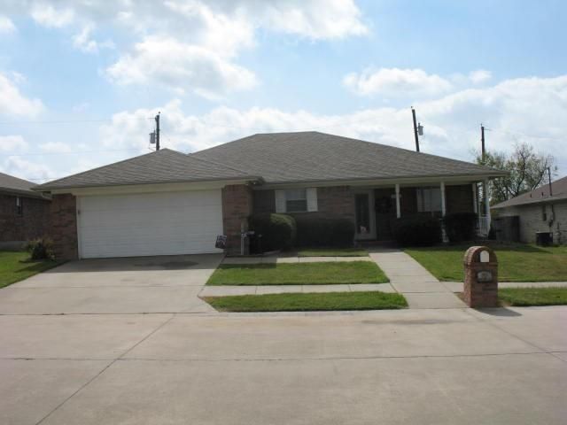 $275,000 | 1913 Amberwood Court | Sulphur Springs