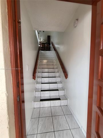 $2,275 | 2254 West 74th Street, Unit 7202 | Hialeah