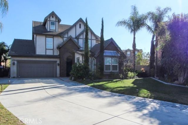 $1,779,000 | 700 West Pepper Tree Lane | Northwest Santa Ana