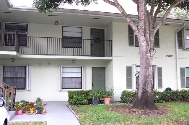 $2,200 | 2301 Sabal Ridge Court, Unit F | Palm Beach Gardens