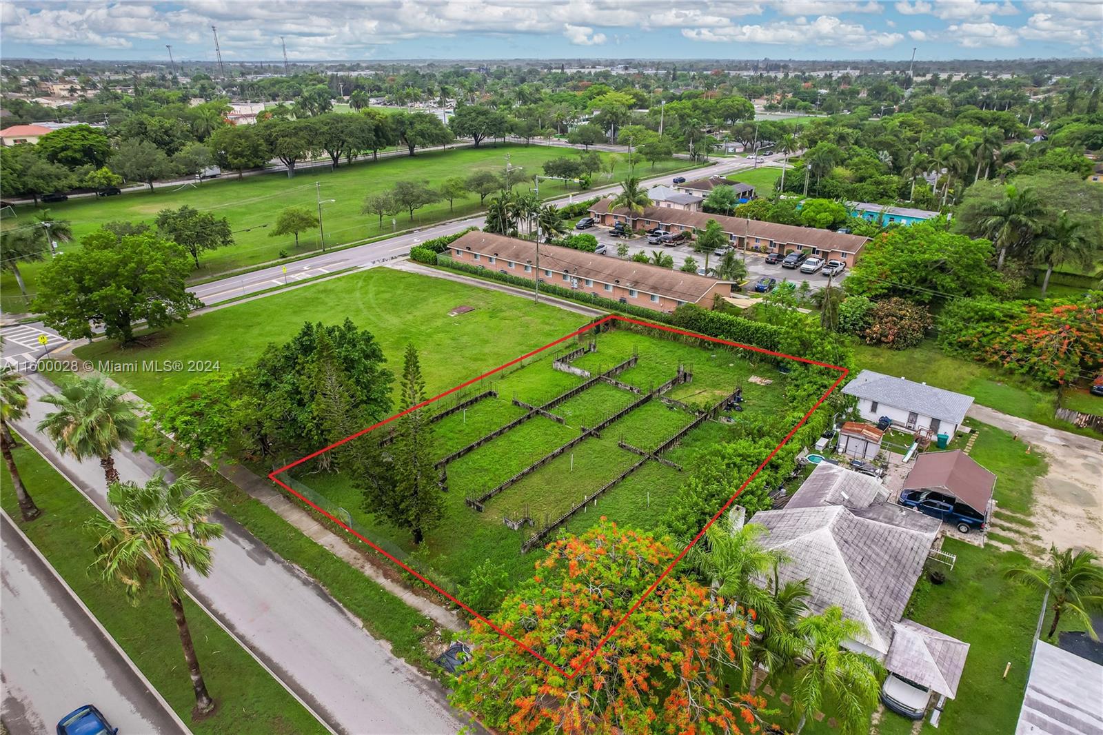 a view of a yard with a garden