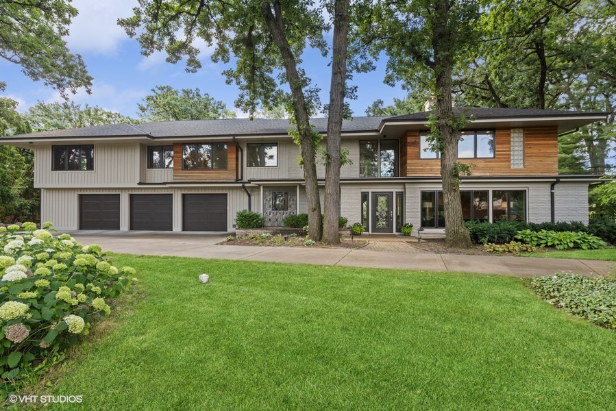 front view of house with a yard