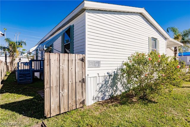 $189,900 | 12970 Spencer Street | Iona