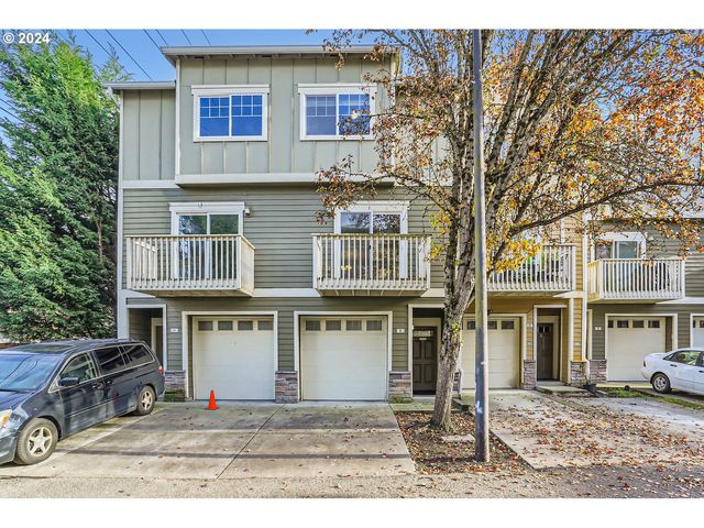 $344,900 | 18445 Southwest Stepping Stone Drive, Unit 16 | Aloha