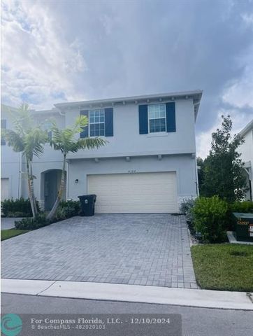 $3,200 | 4327 Hammock Grove Drive | Fountains of Palm Beach