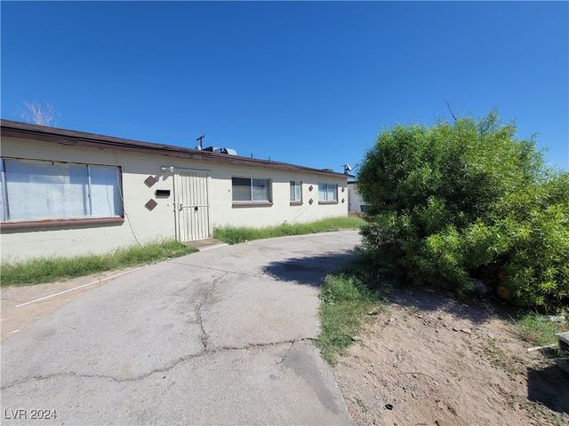 $1,685 | 1936 Lawry Avenue | West Las Vegas