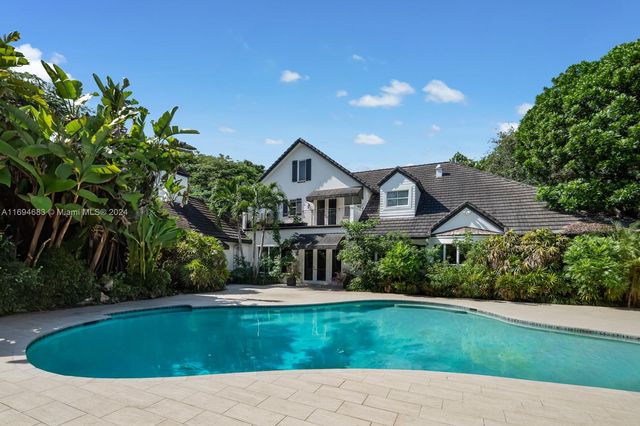 $7,500,000 | 10001 Southwest 60th Court | Pinecrest