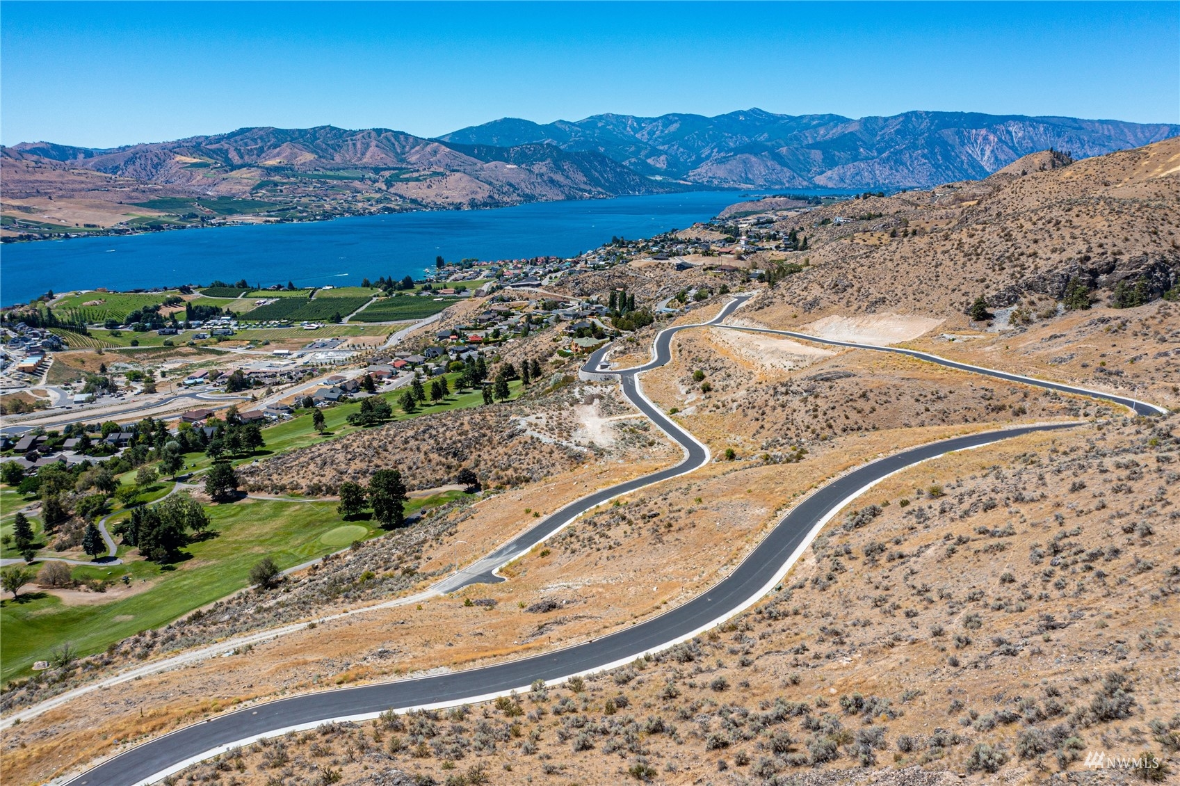 877 Long Drive, Chelan, WA 98816 | Compass