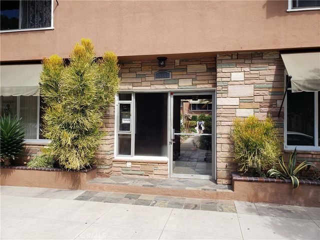 $1,795 | 330 Chestnut Avenue, Unit 6 | Downtown Long Beach