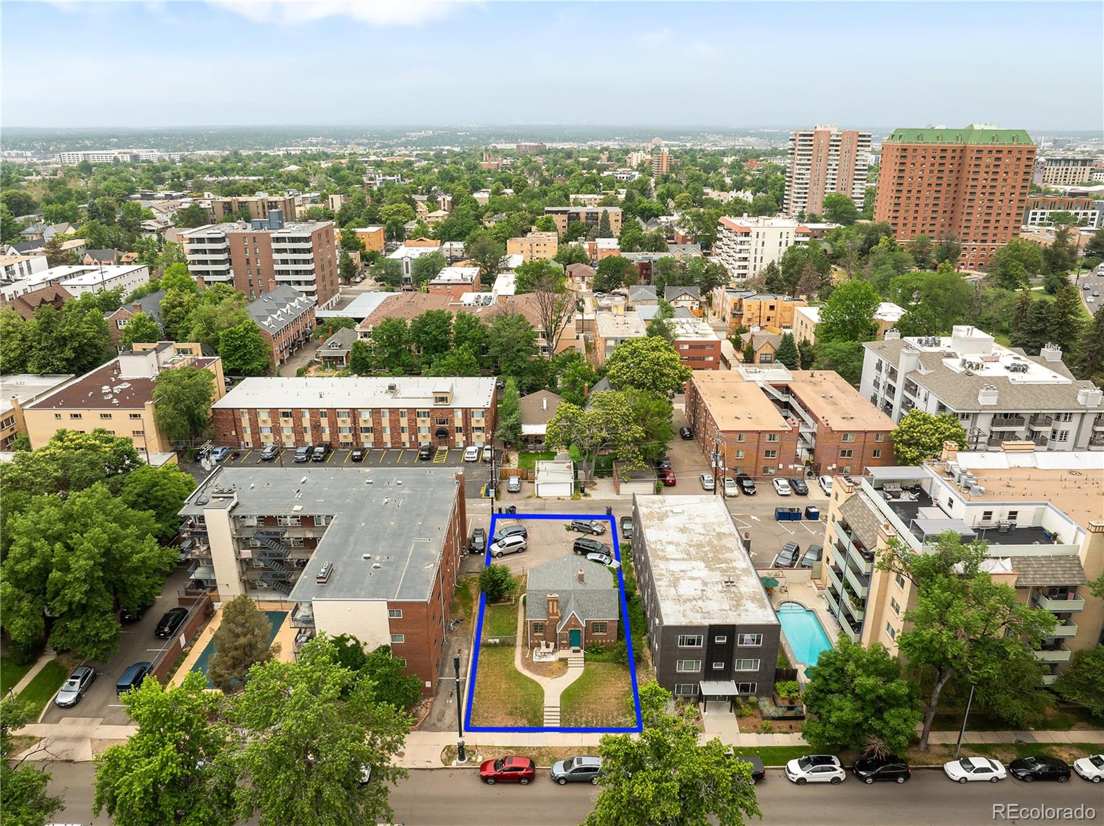 an aerial view of multiple house