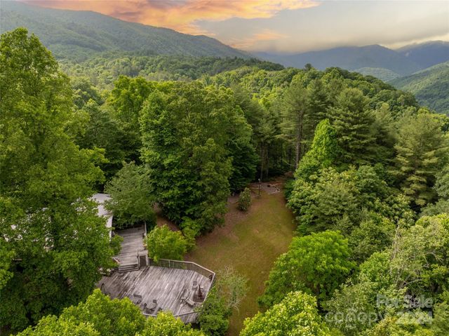 $3,250,000 | 2736 Howell Branch Road | Ramseytown Township - Yancey County