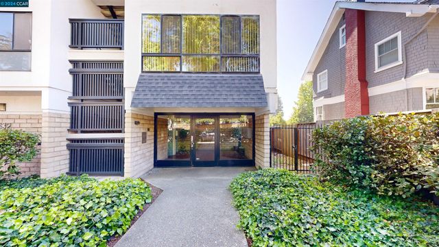 $585,900 | 2632 Warring Street, Unit 2 | Berkeley