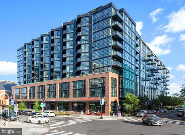 $2,800 | 1300 4th Street Southeast, Unit 711 | Navy Yard