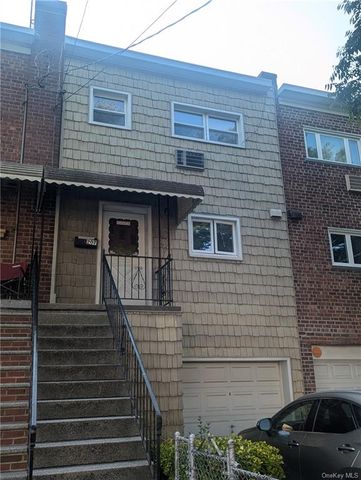 $550,000 | 207 Kearney Avenue | Throgs Neck