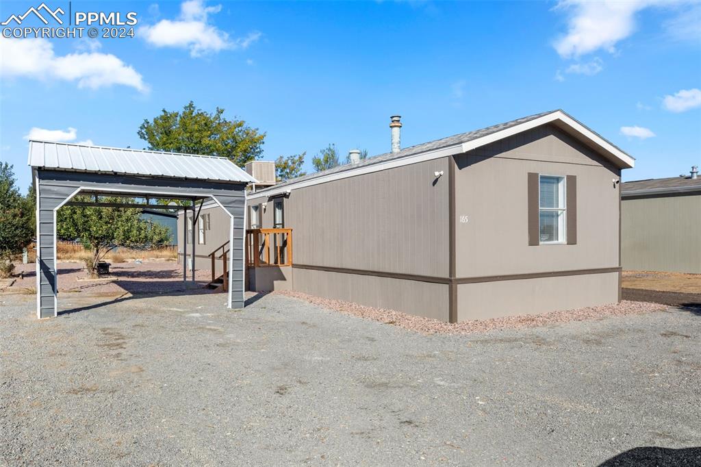 a view of a house with a garage